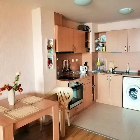 Vigo Complex Oldtown+sea 1 Bedroom 65m2 * نيسيبار